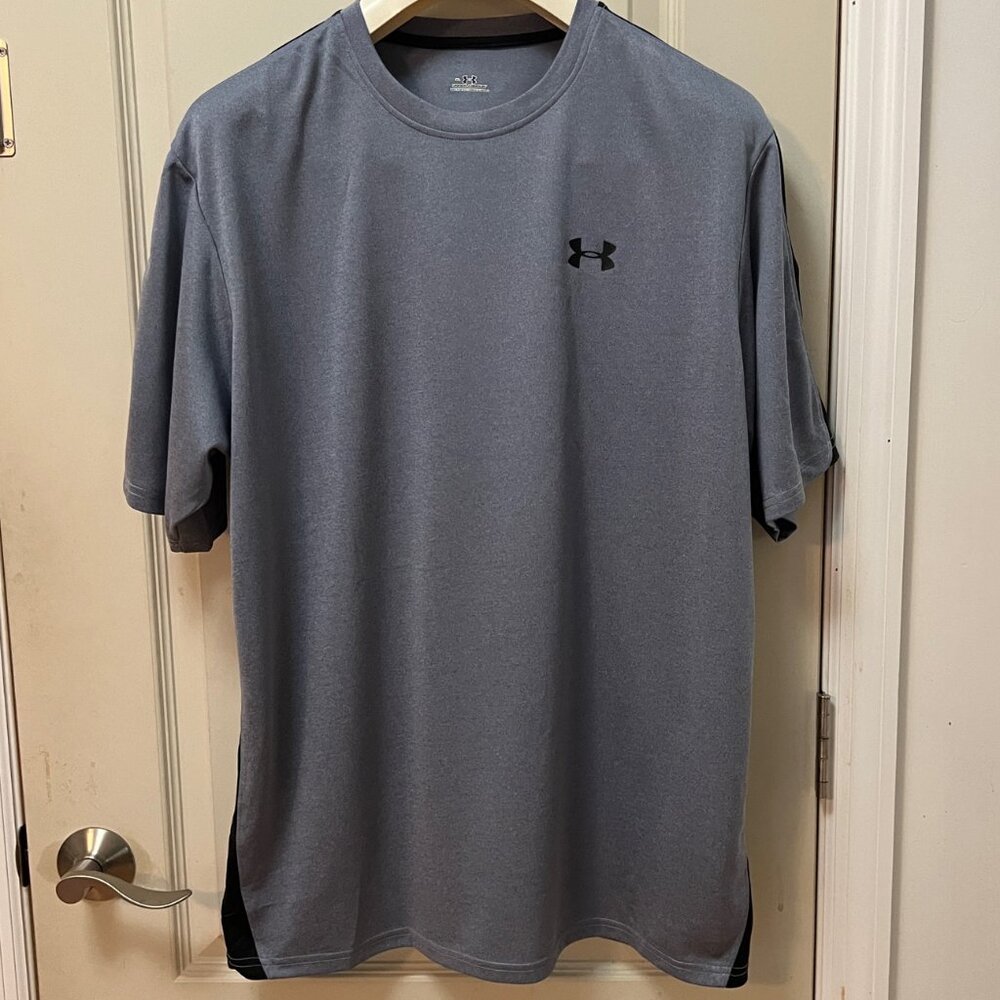 Under Armour Men's Size XL 100% Polyester S/S Crew Neck T-Shirt. Greyish Blue.